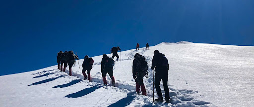 Tranquil-Trails-Exploring-the-Beauty-of-Chopta-Trek
